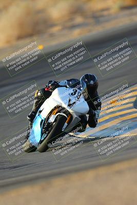 media/Oct-06-2024-Race Pace (Sun) [[d7d39ec7ad]]/1-Turn 10 (730am)/